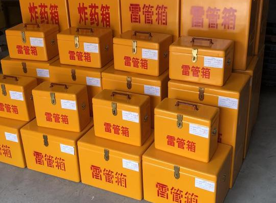 江州玻璃钢雷管箱的使用寿命一般是多少？